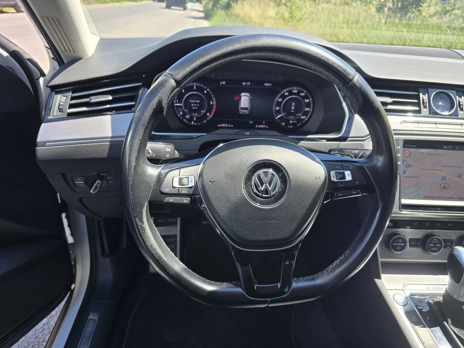 VW Alltrack 2.0TDI/EXECUTIVE/CAMERA, снимка 9 - Автомобили и джипове - 55048537