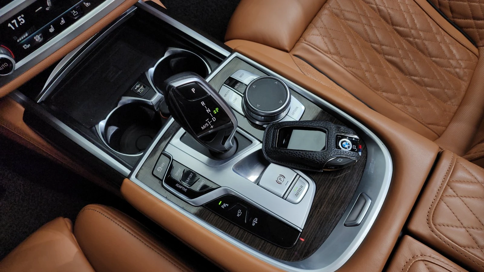 BMW 730 ЛЮК* ОБДУХВАНЕ* HUD* 360* KEYLESS* КРАЙНА ЦЕНА, снимка 9 - Автомобили и джипове - 55336598