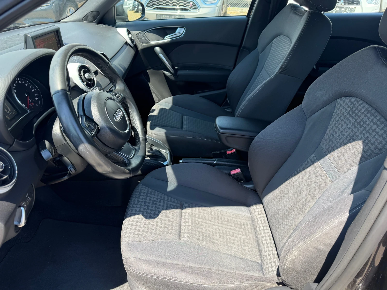Audi A1 1.4 AUTOMATIC ШВЕЙЦАРИЯ, снимка 7 - Автомобили и джипове - 55562423