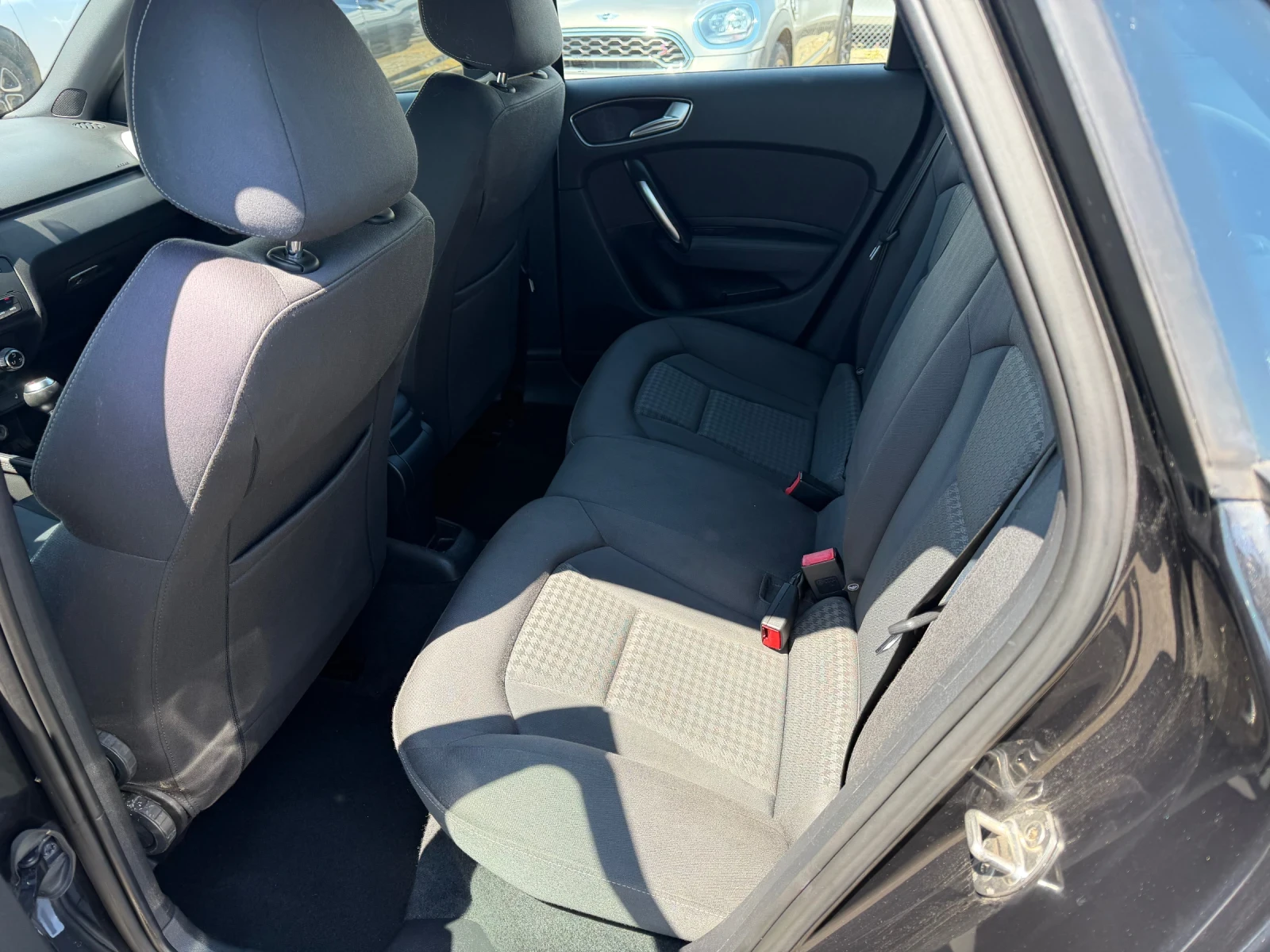 Audi A1 1.4 AUTOMATIC ШВЕЙЦАРИЯ, снимка 9 - Автомобили и джипове - 55562423