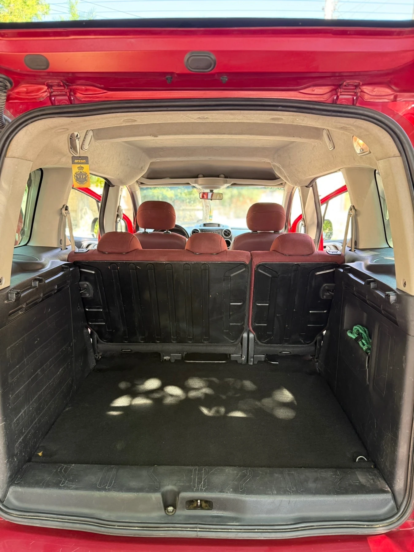 Citroen Berlingo 1.6 HDI, снимка 13 - Автомобили и джипове - 56315417