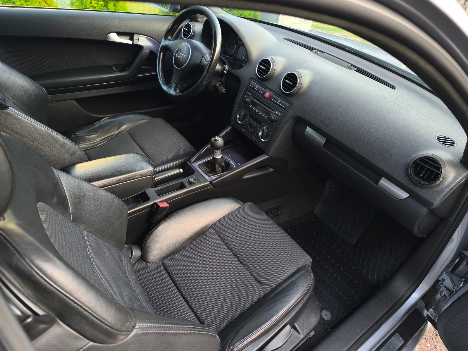 Audi A3 -2.0TDI-140кс-S-line-6 скорости-КОЖА-КЛИМАТРОНИК-, снимка 14 - Автомобили и джипове - 55877176