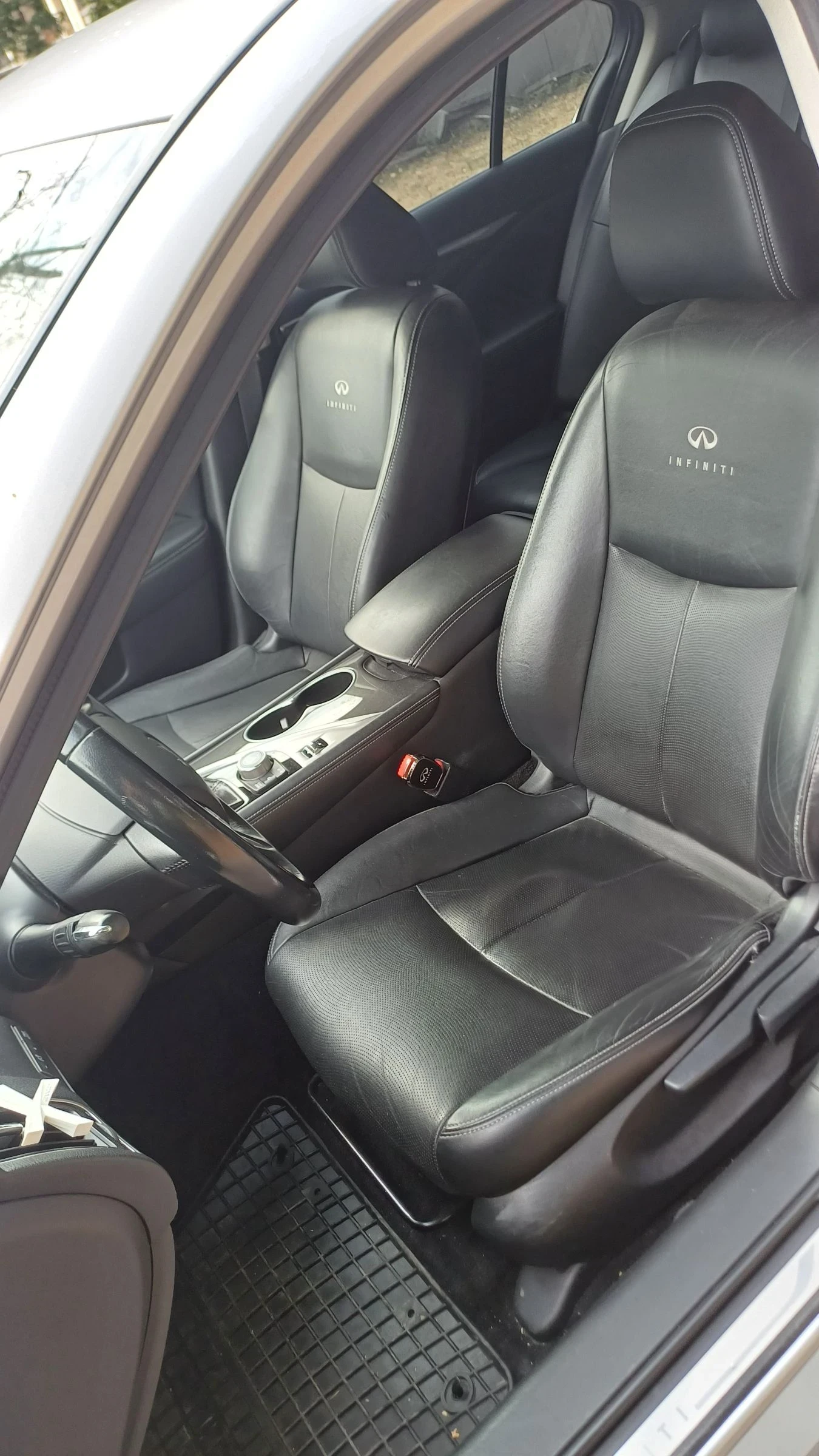 Infiniti Q50 2.2d, снимка 8 - Автомобили и джипове - 56058083