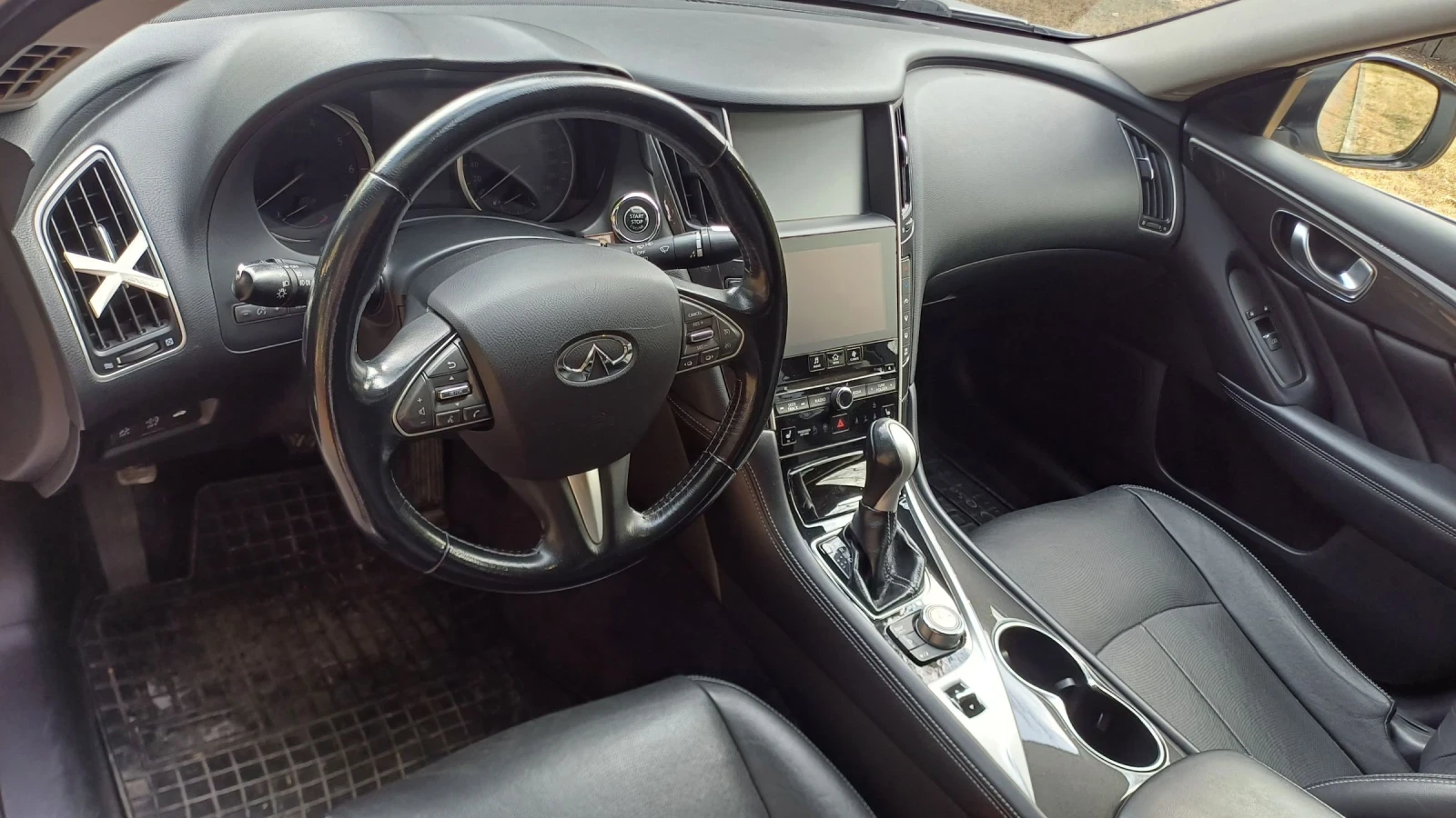 Infiniti Q50 2.2d, снимка 12 - Автомобили и джипове - 56058083