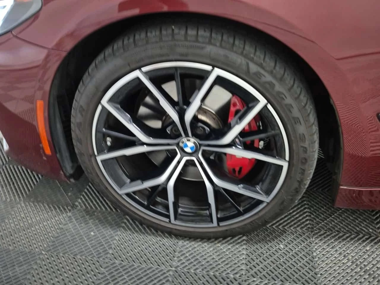 BMW 530 * XDRIVE* ПОДГРЕВ ВОЛАН* КАМЕРА* KEYLESS, снимка 6 - Автомобили и джипове - 56169141