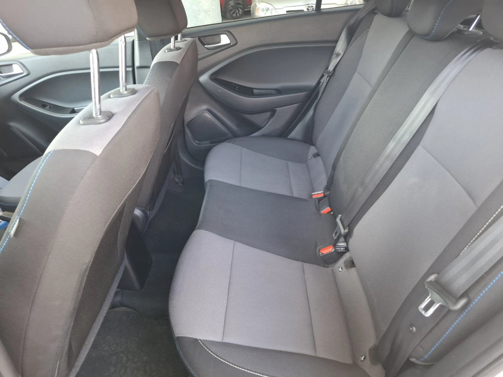 Hyundai I20 1.2 LED 127340 к.м. EURO6, снимка 8 - Автомобили и джипове - 56196821