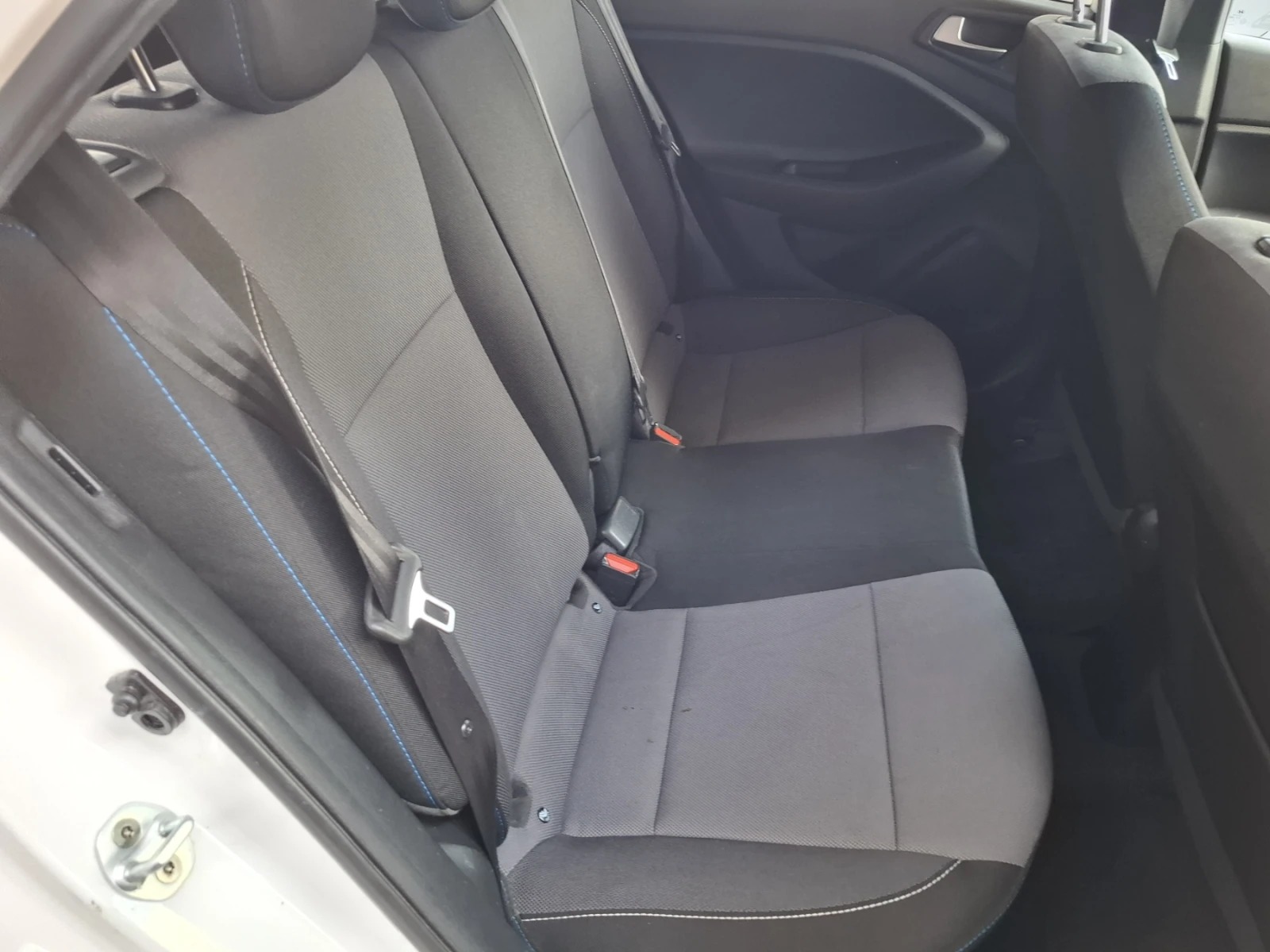 Hyundai I20 1.2 LED 127340 к.м. EURO6, снимка 9 - Автомобили и джипове - 56196821