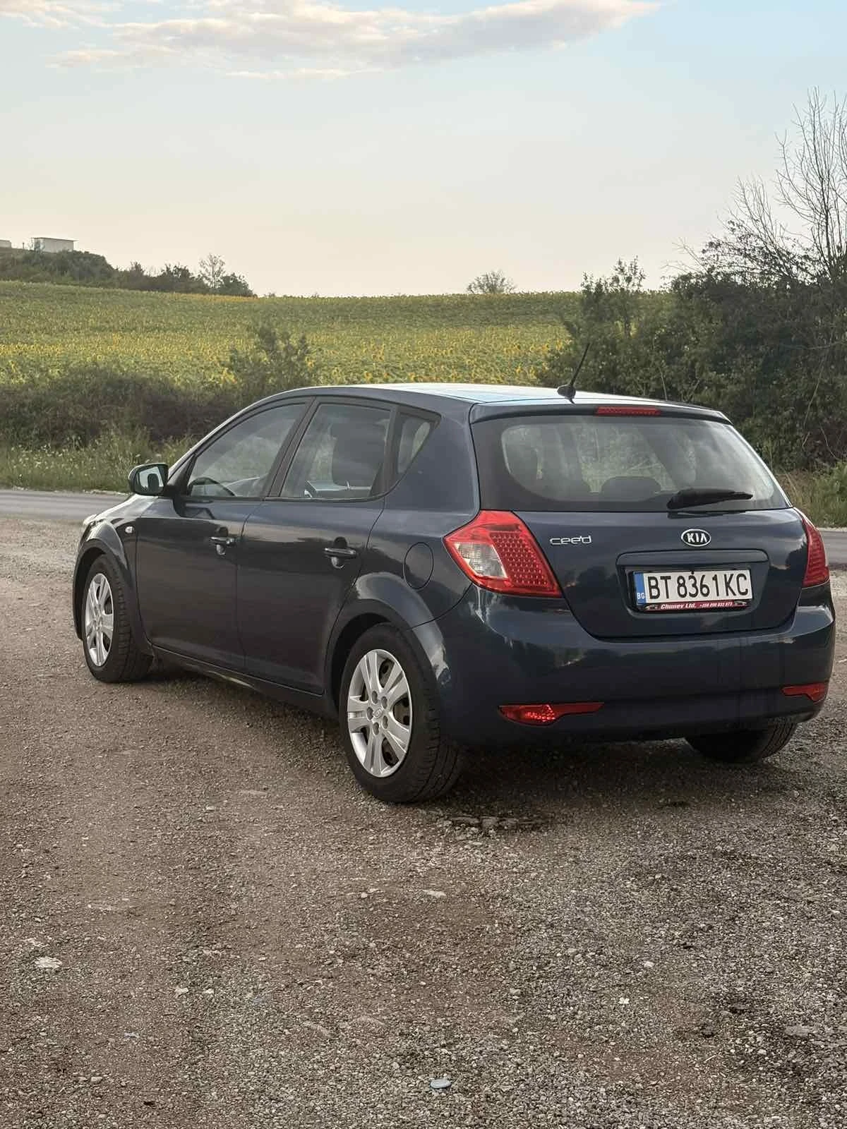 Kia Ceed, снимка 4 - Автомобили и джипове - 56243406