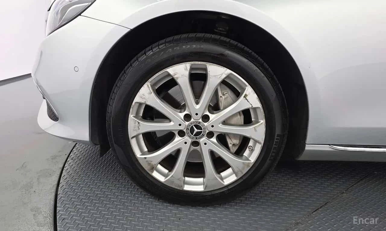 Mercedes-Benz E 300 * E300 4MATIC Exclusive * ���� �� �� | Mobile.bg � ����������� 5
