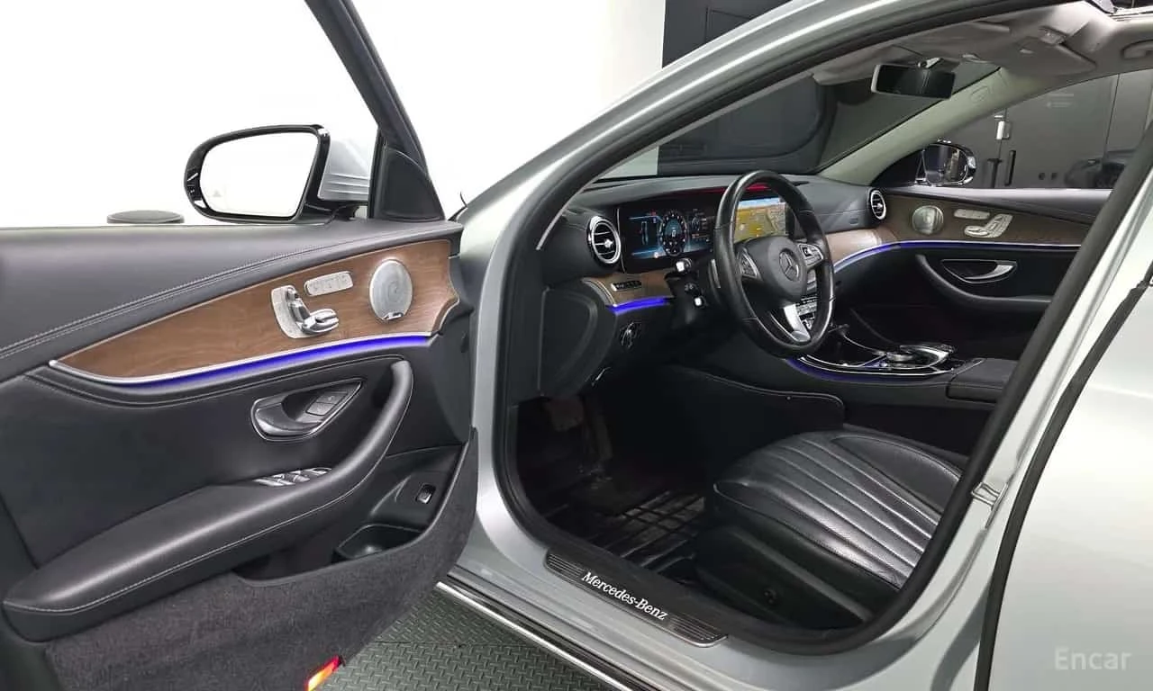 Mercedes-Benz E 300 * E300 4MATIC Exclusive * ���� �� �� | Mobile.bg � ����������� 10