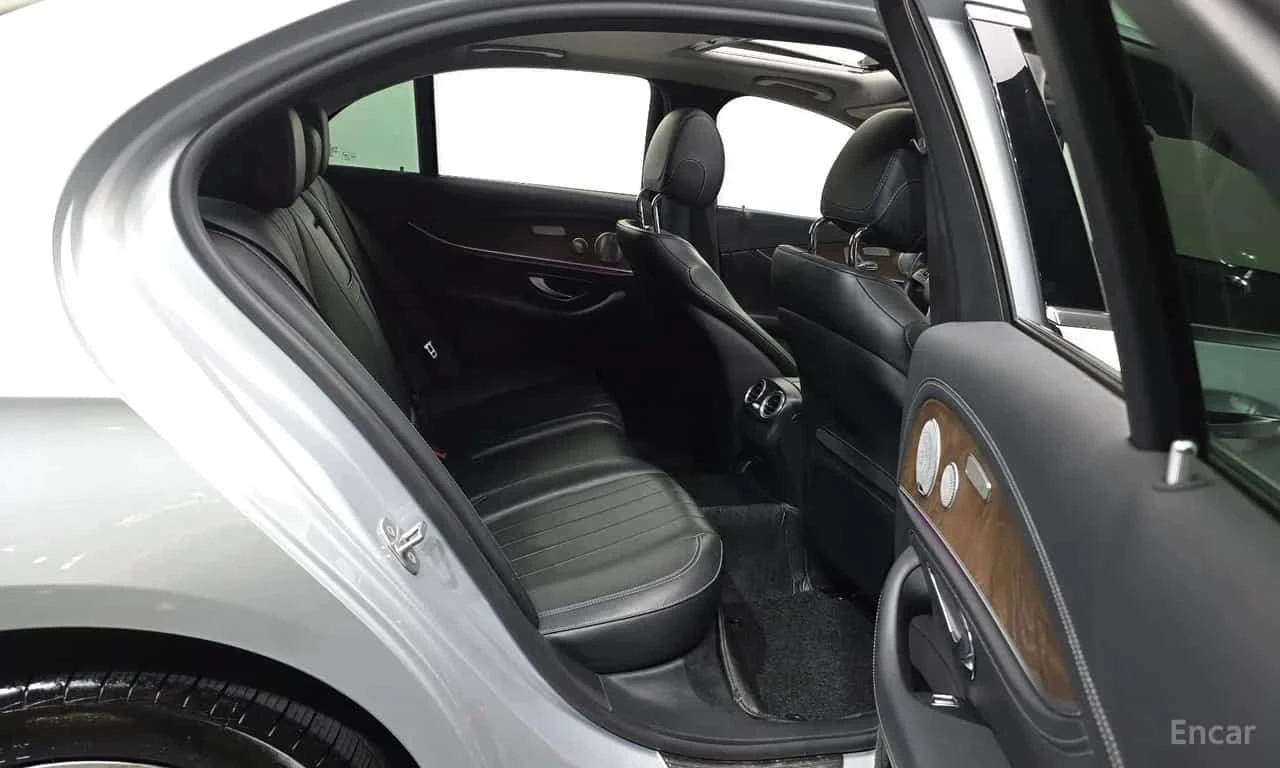 Mercedes-Benz E 300 * E300 4MATIC Exclusive * ���� �� �� | Mobile.bg � ����������� 12