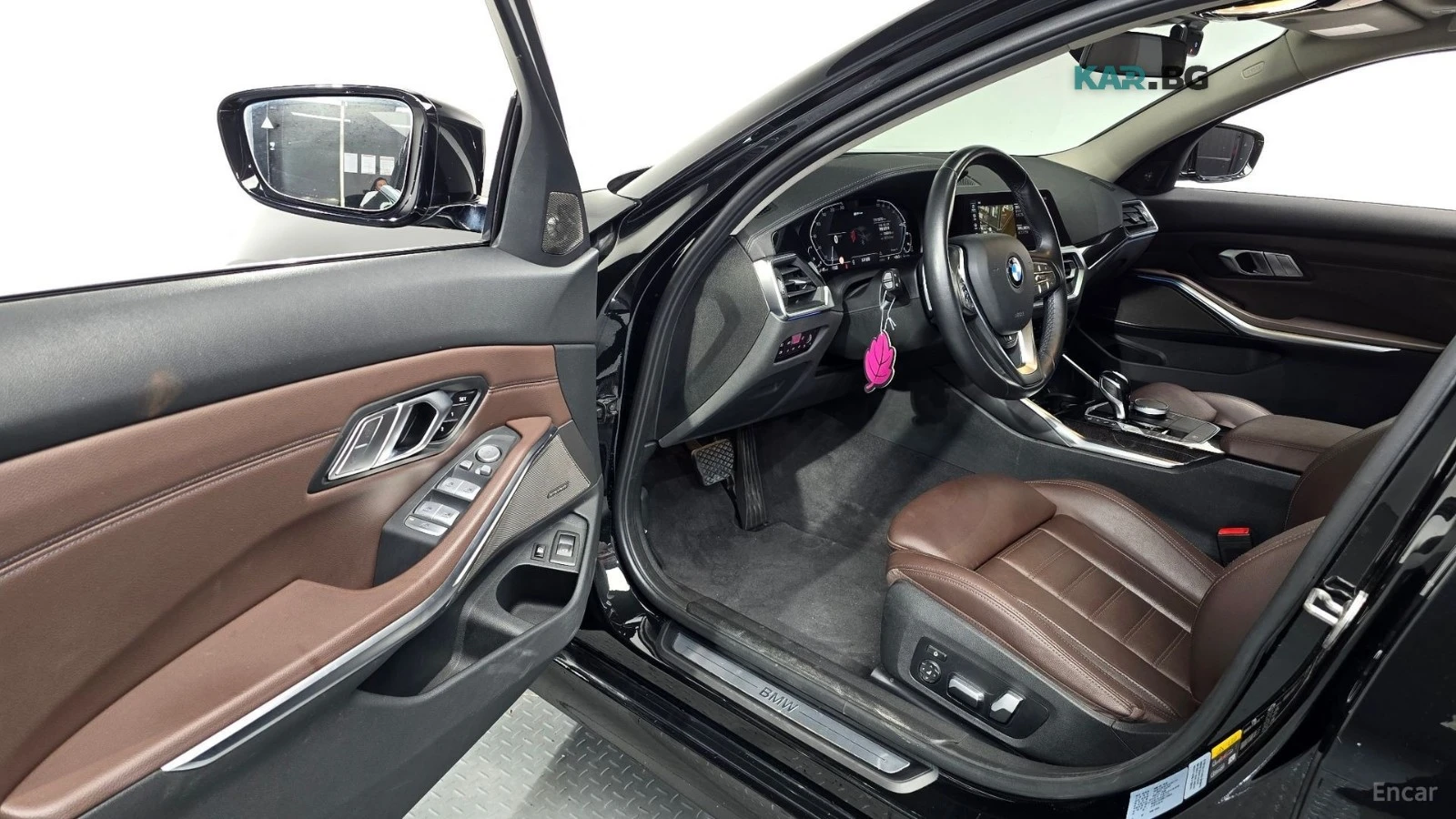 BMW 330 E* LUXURY* 360CAMERA* HEADUP* PANO* , снимка 5 - Автомобили и джипове - 56563462