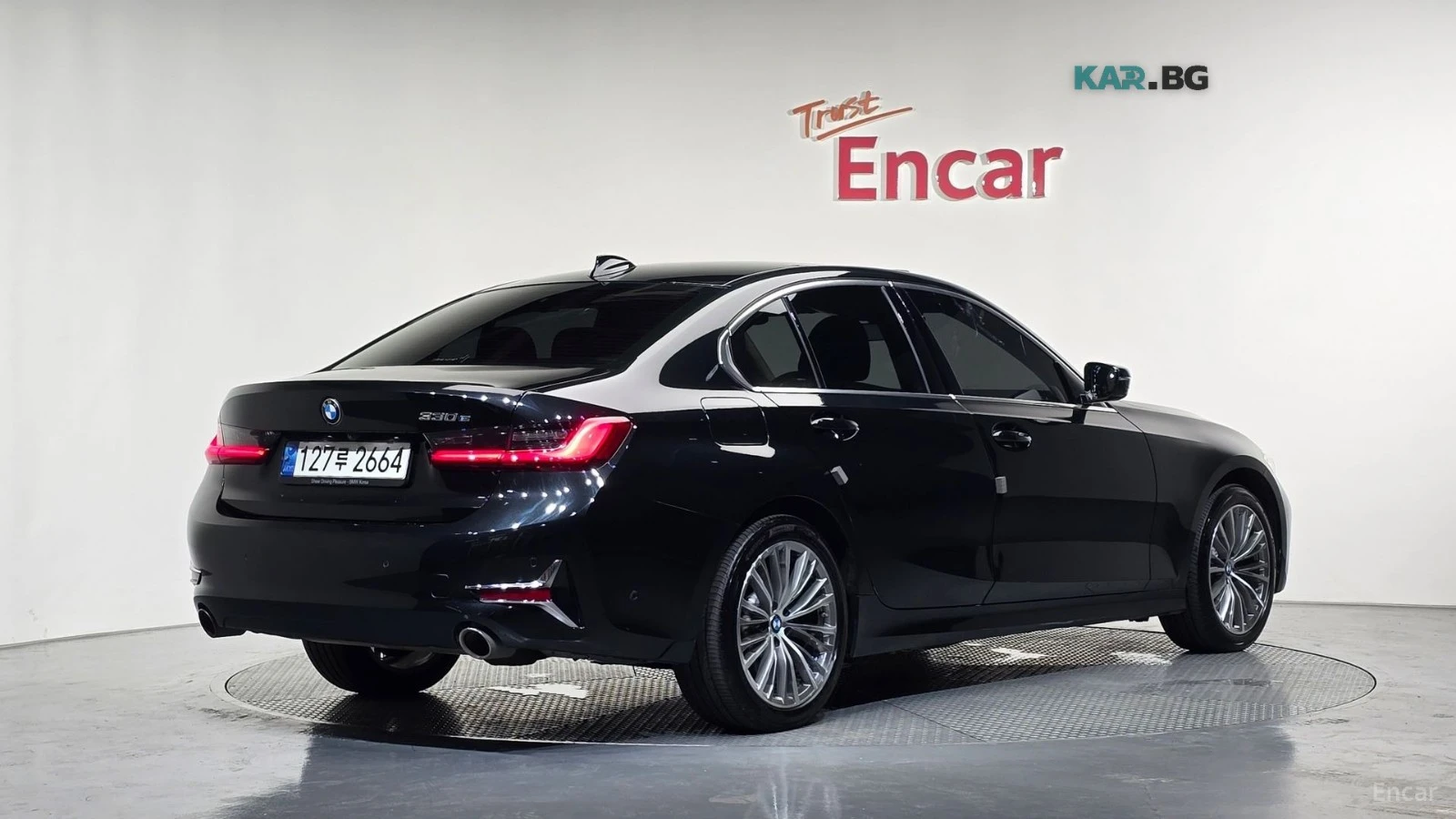 BMW 330 E* LUXURY* 360CAMERA* HEADUP* PANO* , снимка 2 - Автомобили и джипове - 56563462