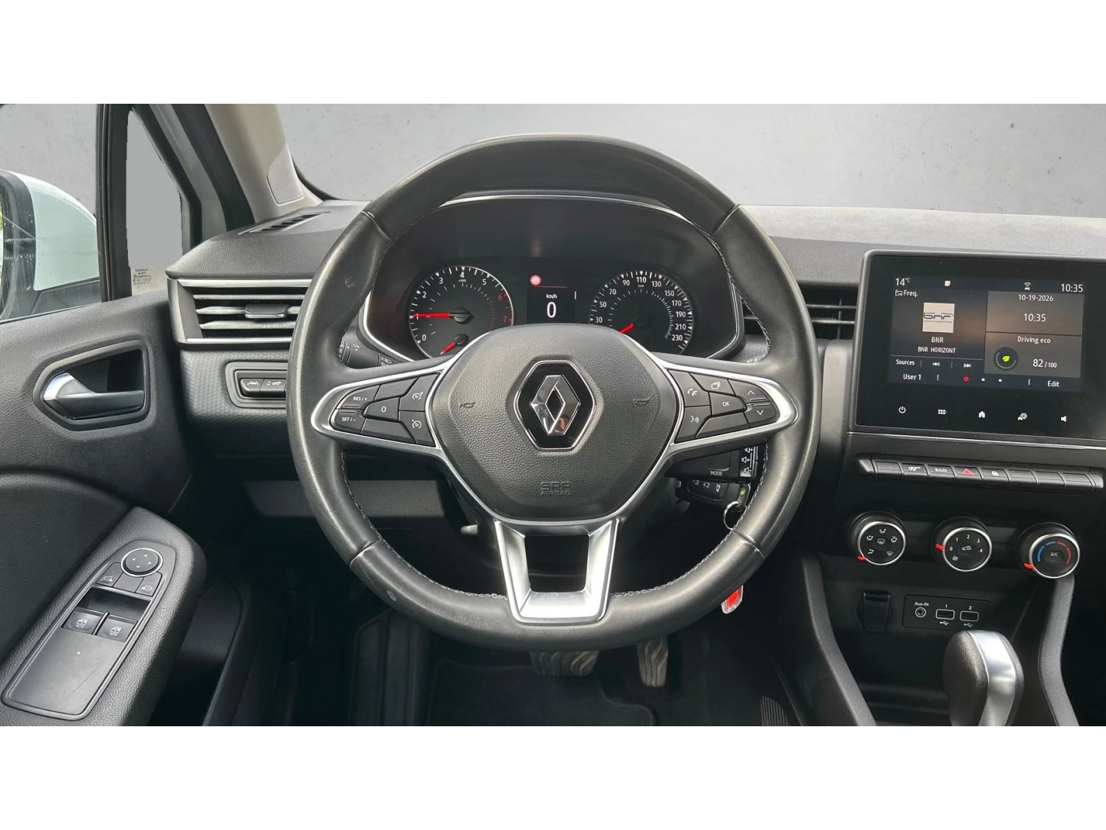 Renault Clio Месечна вноска от 130  , снимка 9 - Автомобили и джипове - 56626521