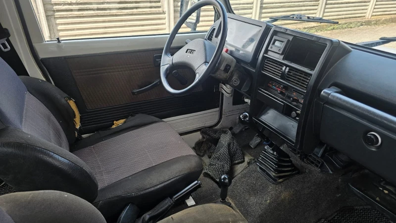 Suzuki Samurai 1.3i, снимка 6 - Автомобили и джипове - 51056074