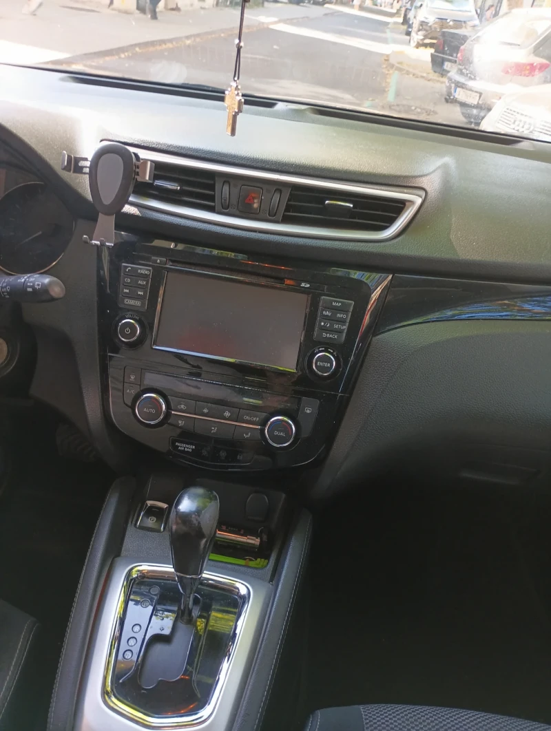 Nissan Qashqai 2, снимка 6 - Автомобили и джипове - 52592730