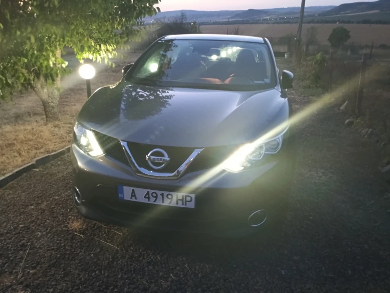 Nissan Qashqai 2, снимка 13 - Автомобили и джипове - 52592730