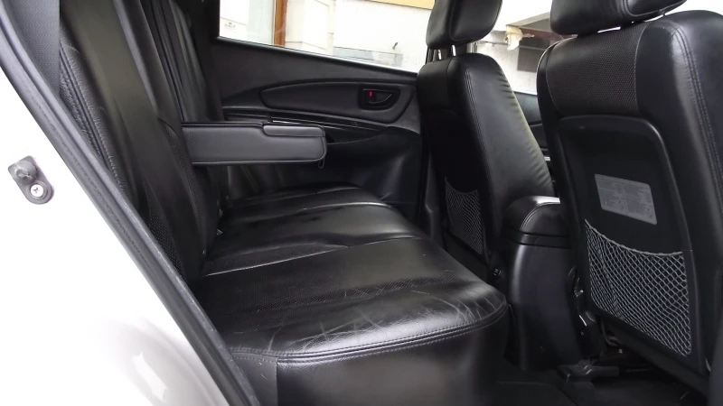 Hyundai Tucson 2.0.d.140.k.c.4x4.КОЖА., снимка 16 - Автомобили и джипове - 52040725