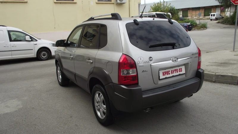 Hyundai Tucson 2.0.d.140.k.c.4x4.КОЖА., снимка 5 - Автомобили и джипове - 52040725