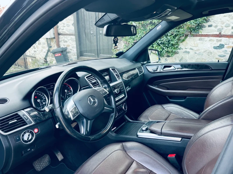 Mercedes-Benz ML 350 4Matic, снимка 9 - Автомобили и джипове - 52807322