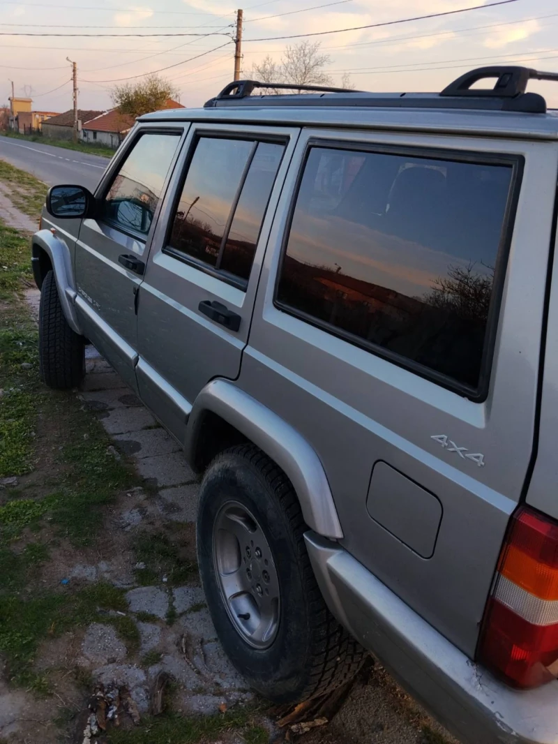 Jeep Cherokee, снимка 5 - Автомобили и джипове - 52830677
