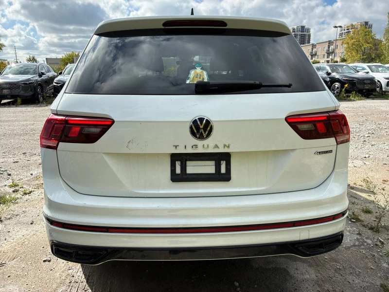 VW Tiguan R-LINE* * CARFAX * * АВТО КРЕДИТ * * , снимка 4 - Автомобили и джипове - 53272141