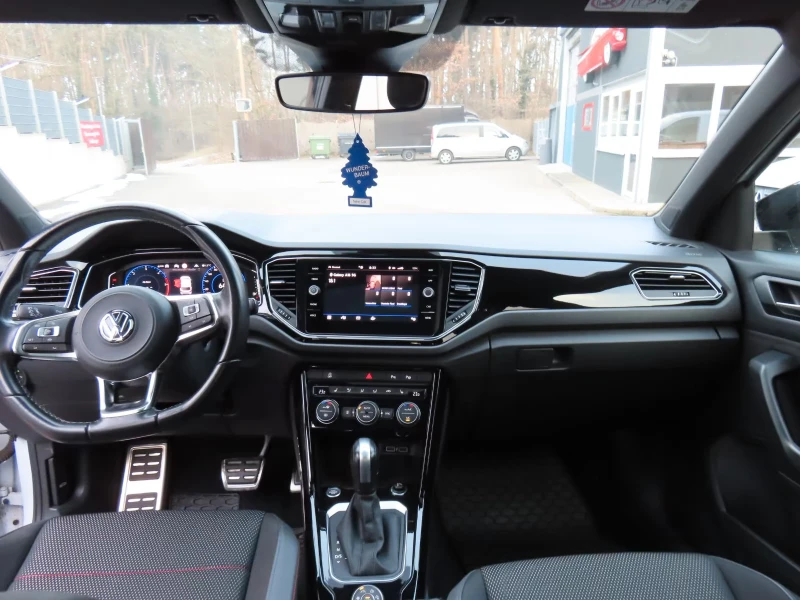 VW T-Roc 2.0TDI/190HP/SPORT/PANO/DSG/4WD/DIGI/KLESS/730g, снимка 10 - Автомобили и джипове - 53272972