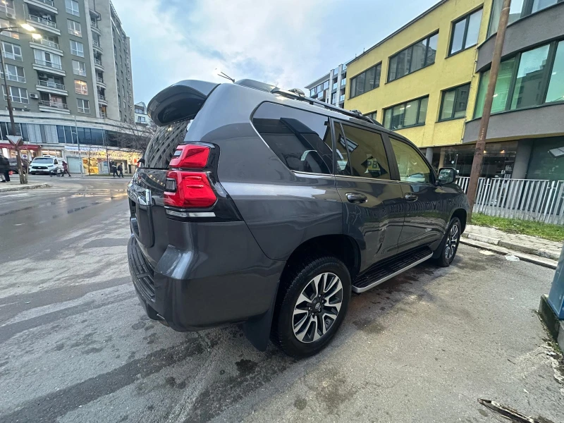 Toyota Land cruiser Luxury, снимка 12 - Автомобили и джипове - 53486089