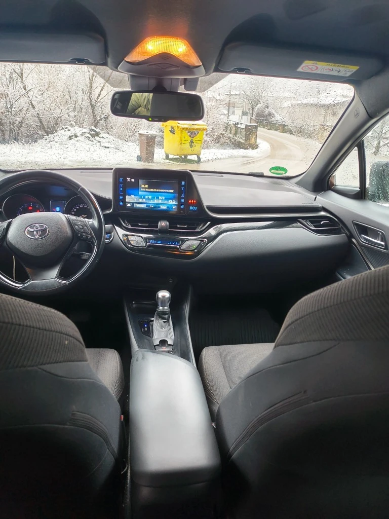 Toyota C-HR AWD, automatic, снимка 12 - Автомобили и джипове - 53030903