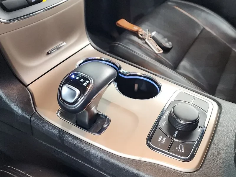 Jeep Grand cherokee 3.0 DIESEL LIMITED WK2, снимка 9 - Автомобили и джипове - 55113555