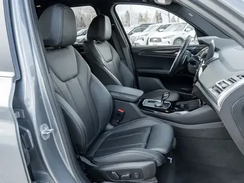 BMW X3 xDrive* 30i* Distronic* Панорама* Digital, снимка 12 - Автомобили и джипове - 55602544