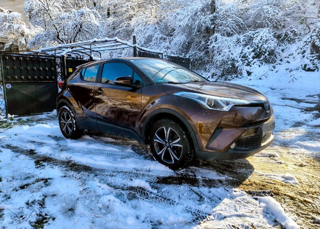 Toyota C-HR AWD, automatic, снимка 1