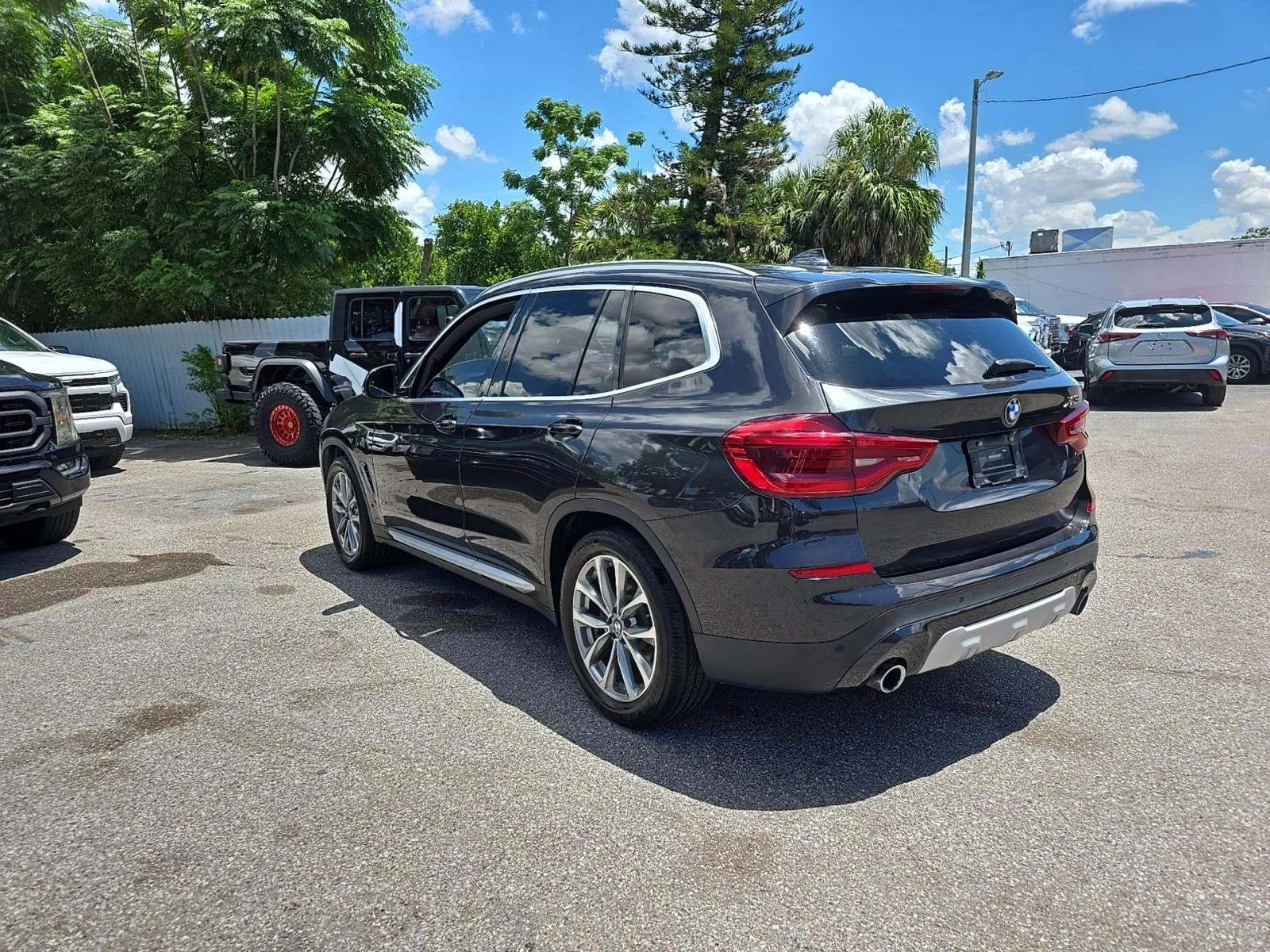 BMW X3 XDRIVE* ДИГИТАЛНО* ТАБЛО* ХЕДЪП* ОБДУХВАНЕ* МАСАЖ* - изображение 4