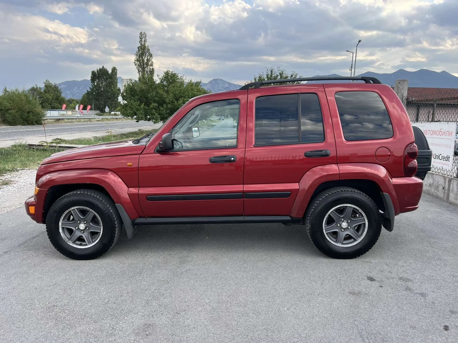 Jeep Cherokee 137 000км 2.8CRD 163кс 4Х4 БЪРЗИ, БАВНИ И БЛОКАЖ  - изображение 6