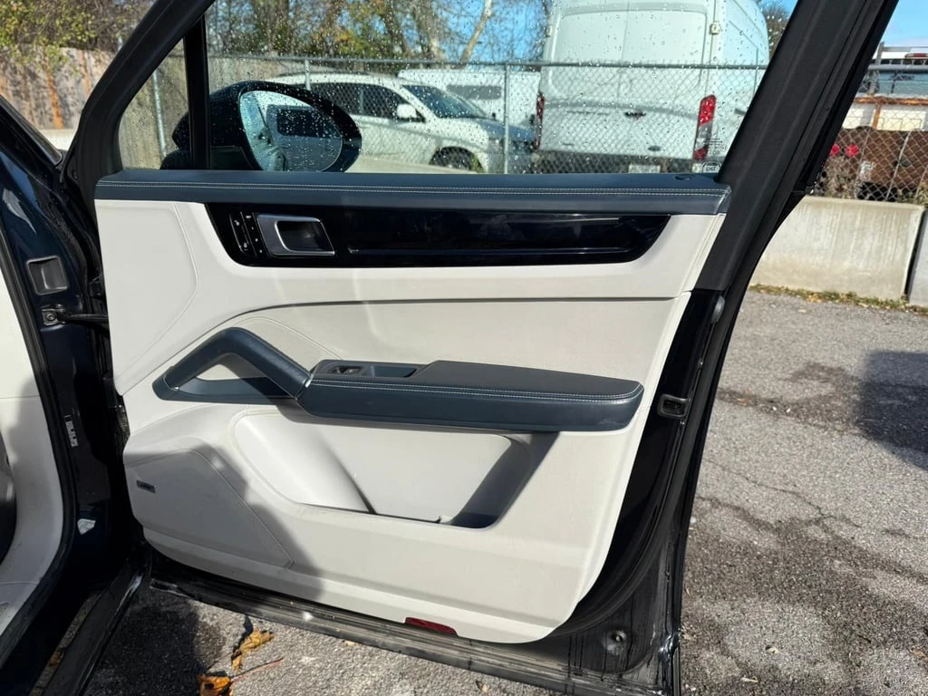 Porsche Cayenne * AWD * CARFAX *    | Mobile.bg   15