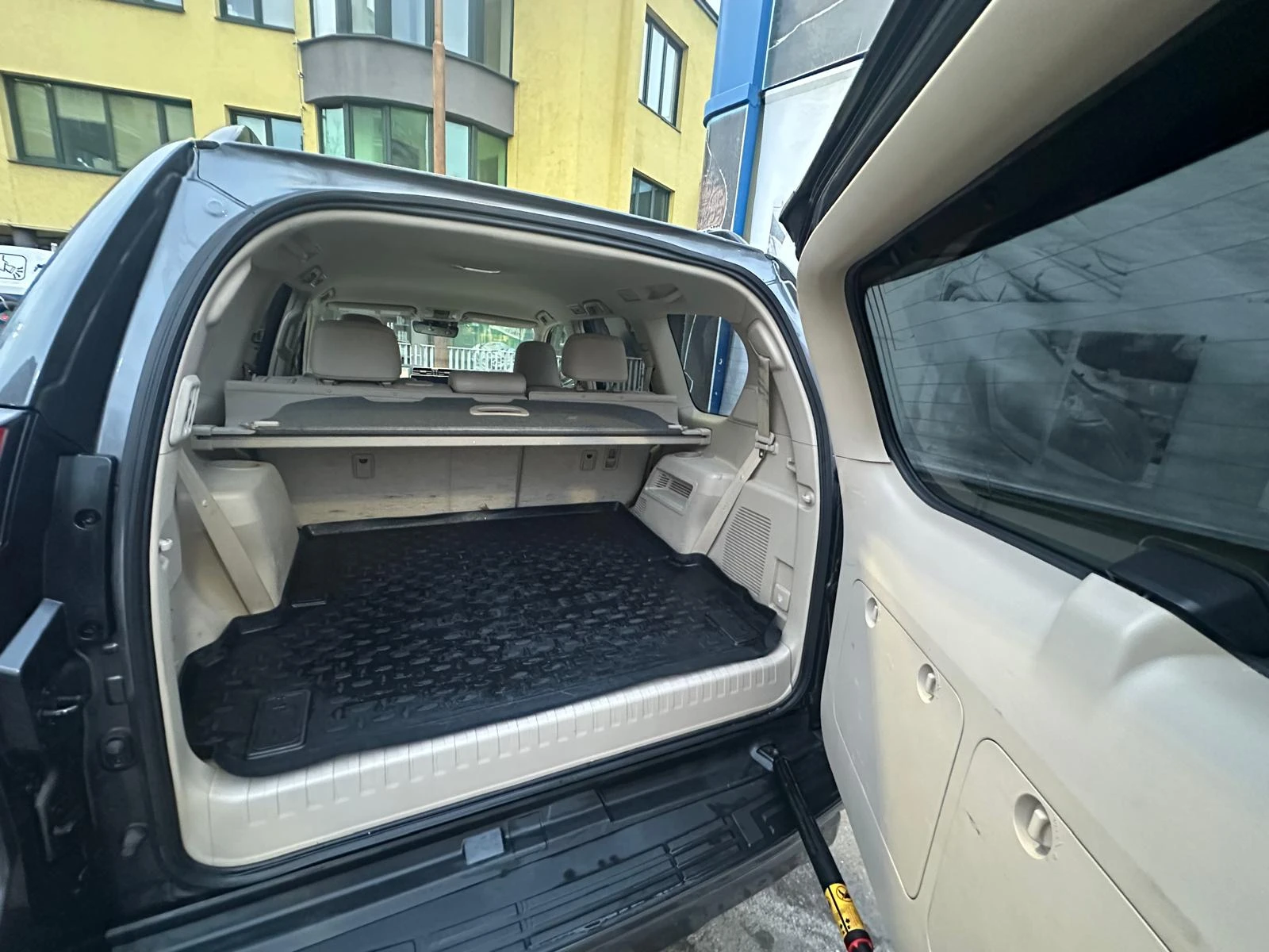 Toyota Land cruiser Luxury, снимка 10 - Автомобили и джипове - 53759188