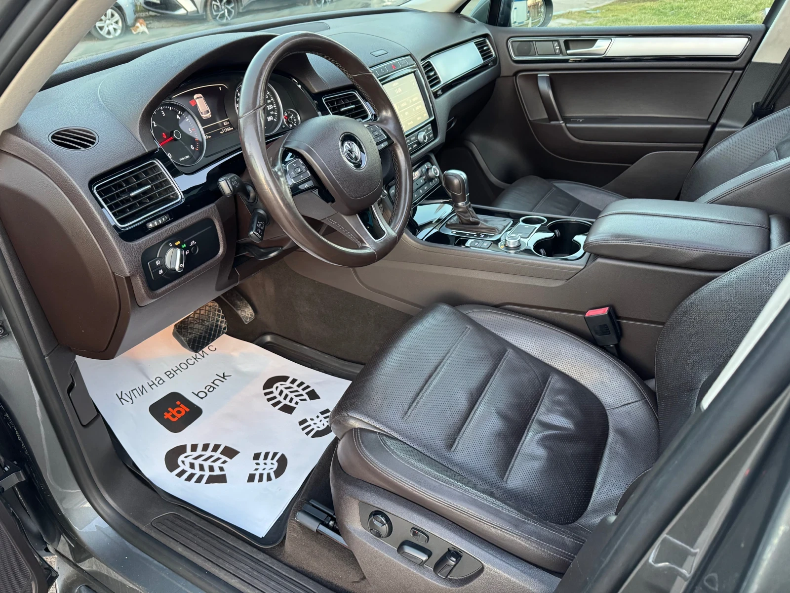 VW Touareg 3.0TDi V6 FaceLift, снимка 7 - Автомобили и джипове - 53807313