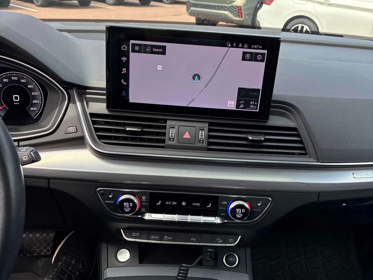 Audi Q5 * PROGRESSIV * ПАНО * ПОДГРЕВИ * KEYLESS * CARFAX, снимка 9 - Автомобили и джипове - 54512781