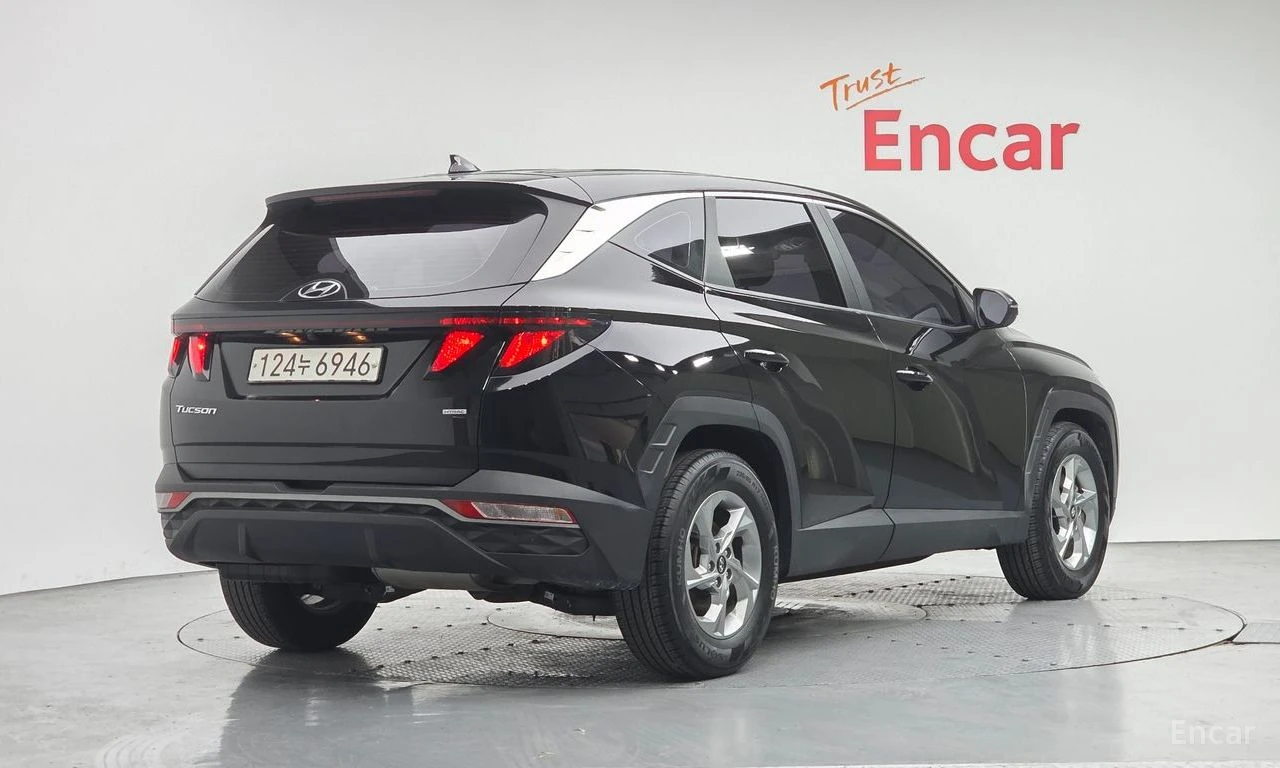 Hyundai Tucson 2.0D Modern 4x4* ПОДГРЕВ* ОБДУХВАНЕ* КАМЕРА* , снимка 3 - Автомобили и джипове - 54928981