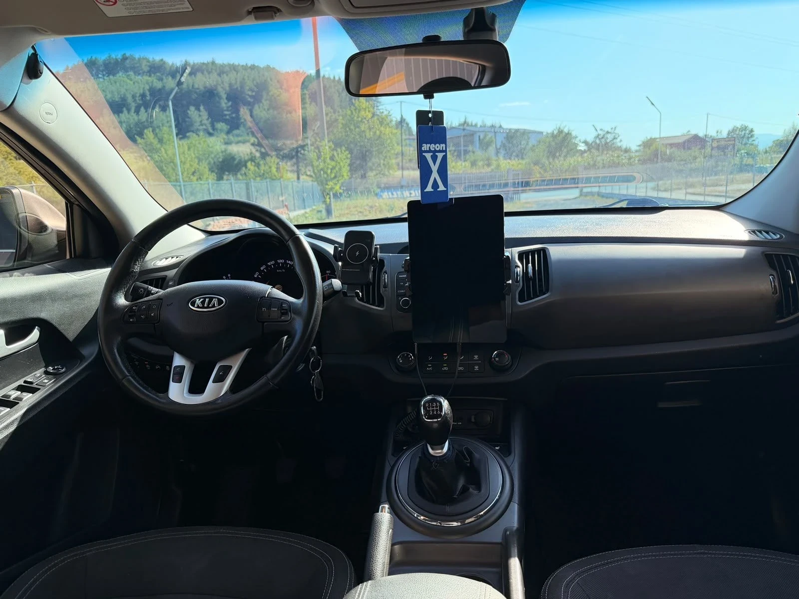 Kia Sportage, снимка 11 - Автомобили и джипове - 55645046