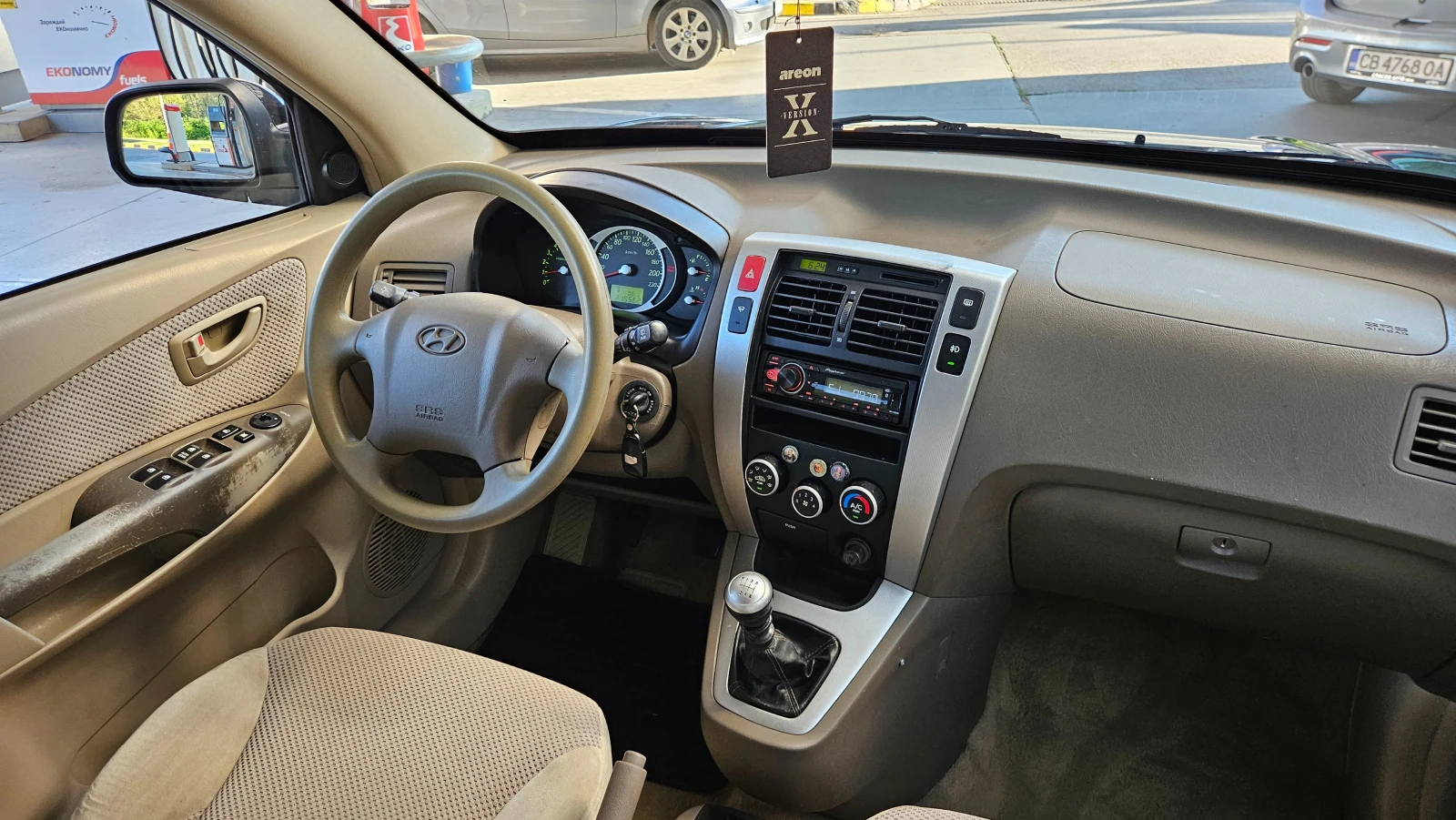 Hyundai Tucson 2.0 Crdi 6skorost/4Wd/Klimatik/Facelift, снимка 10 - Автомобили и джипове - 55075356
