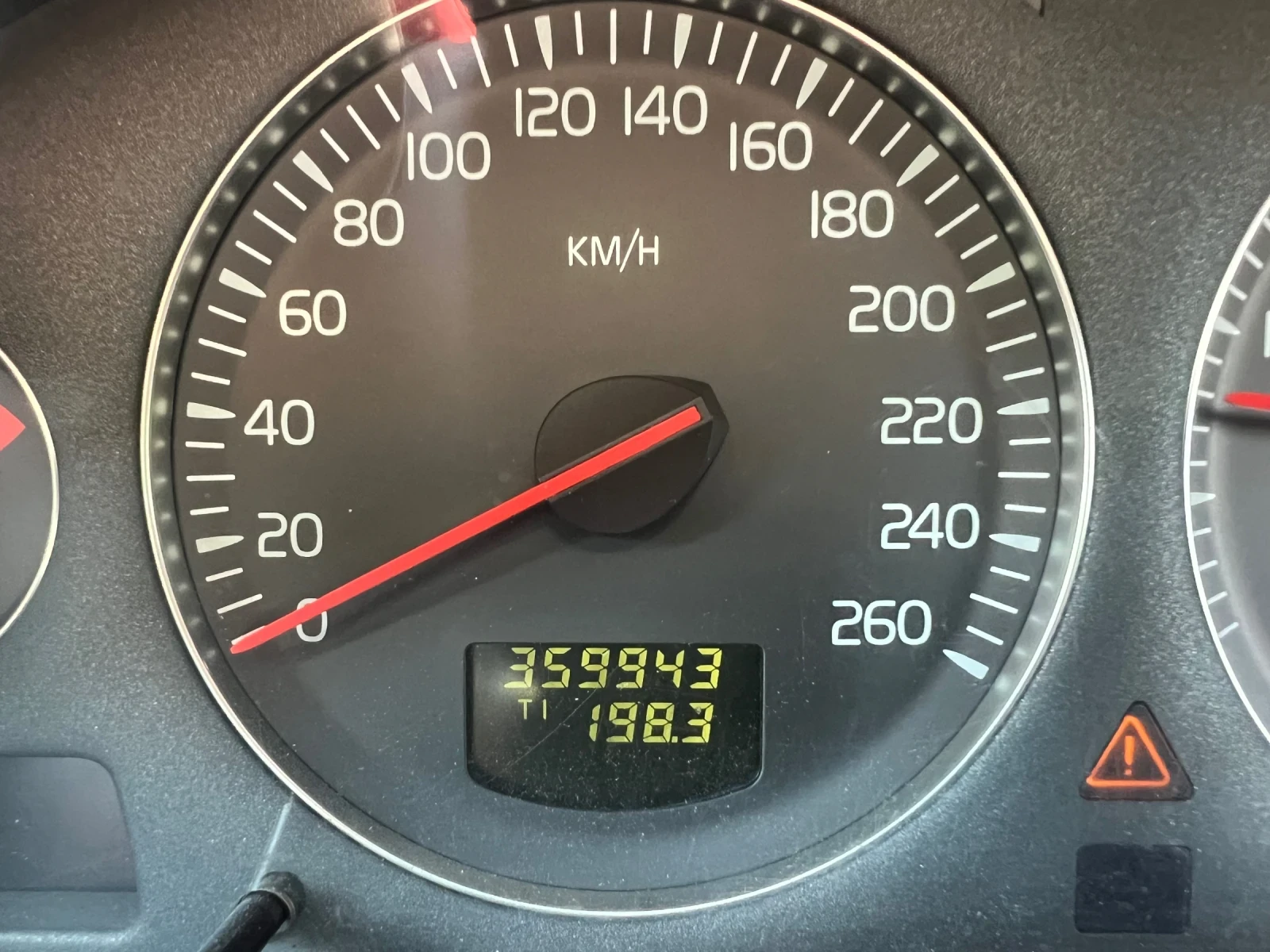 Volvo Xc90, снимка 8 - Автомобили и джипове - 55352896