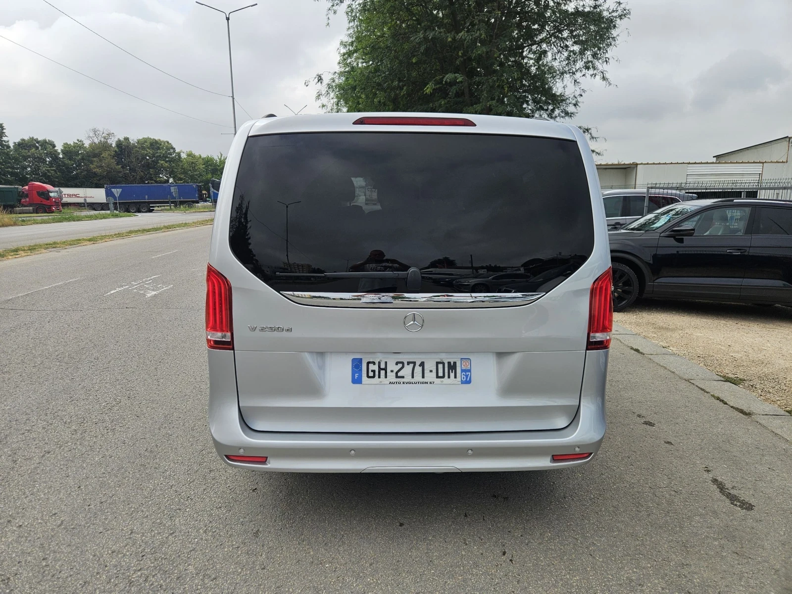 Mercedes-Benz V 250 2.5 cdi  190 k.c. , снимка 6 - Бусове и автобуси - 55359693