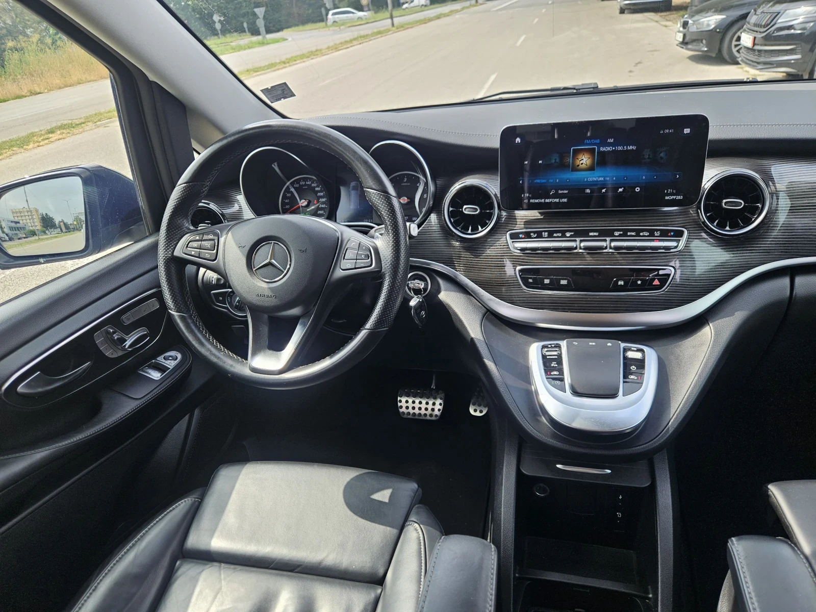 Mercedes-Benz V 250 2.5 cdi  190 k.c. , снимка 14 - Бусове и автобуси - 55359693