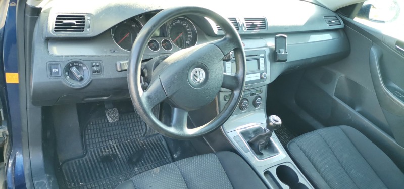 VW Passat 1.9, снимка 7 - Автомобили и джипове - 45462922