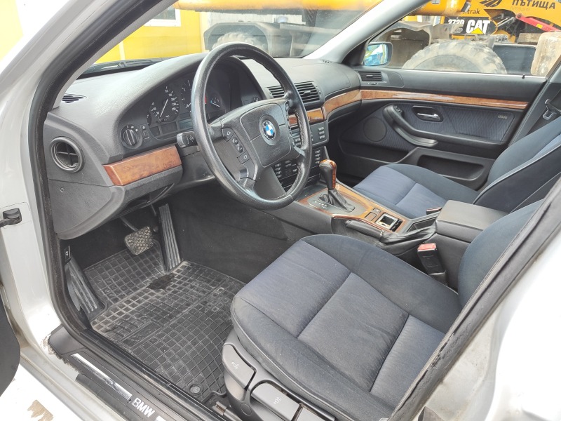BMW 530, снимка 5 - Автомобили и джипове - 45904565