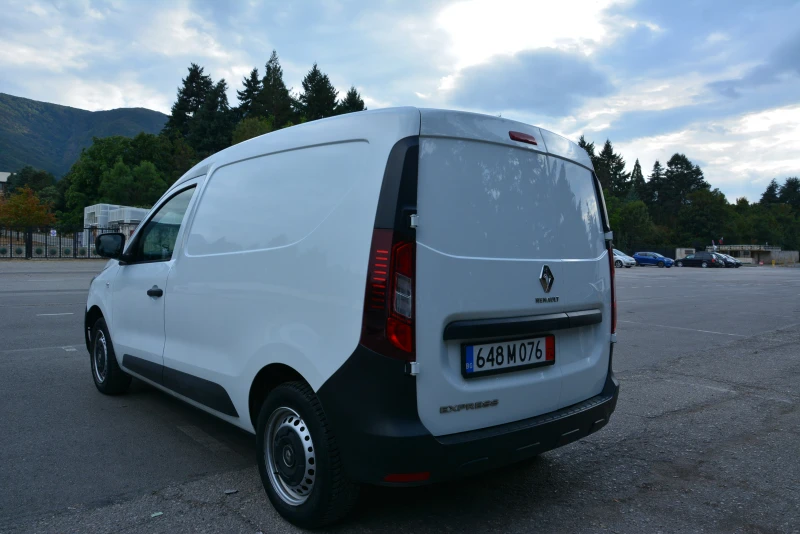 Renault Express EXTRA 1.5 dCi 49 хил. км., снимка 5 - Автомобили и джипове - 47286036