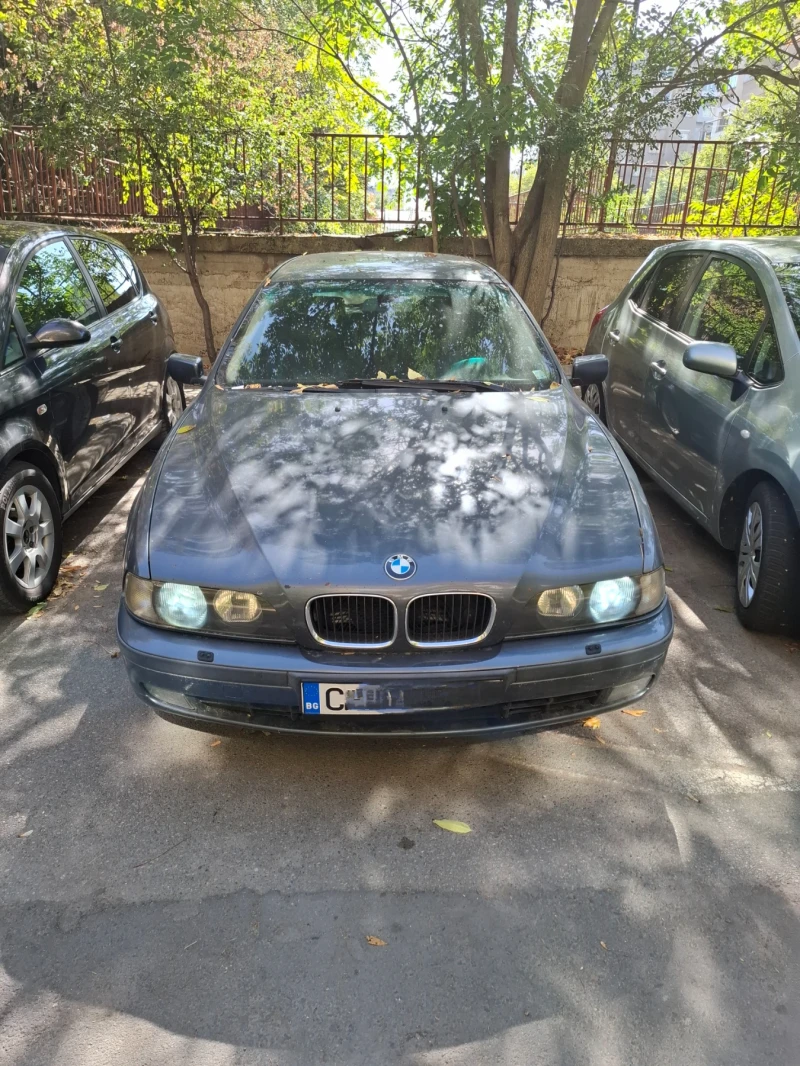 BMW 530 Комби, снимка 1 - Автомобили и джипове - 47471405