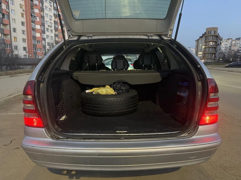 Mercedes-Benz C 200 Kompressor, снимка 8 - Автомобили и джипове - 49041446