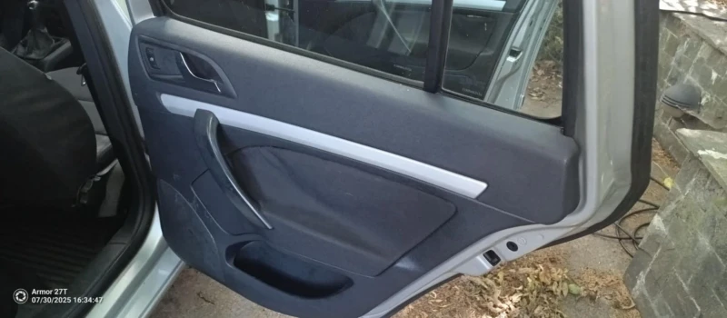 Skoda Octavia, снимка 8 - Автомобили и джипове - 51291686